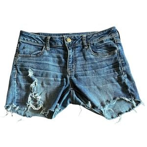American Eagle Woman’s 10 Jegging Super Stretch Distressed/Ripped Denim Shorts